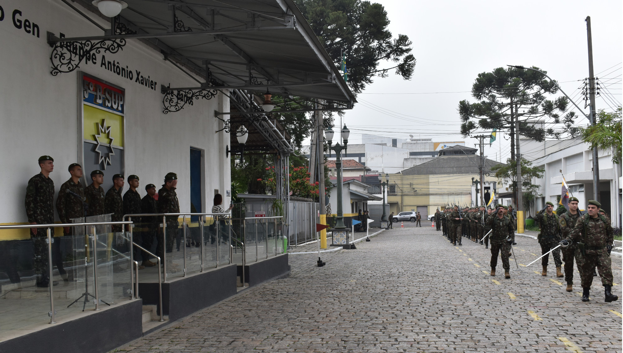 Compromisso ao Primeiro Posto de Oficial e conclusão do Curso de Formação de Cabos